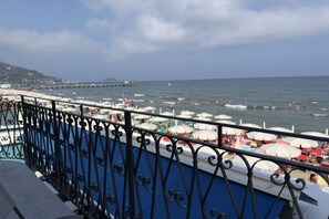 Property grounds - Exclusivity, Luxury and Sea View with 2 Bedrooms (Alassio)