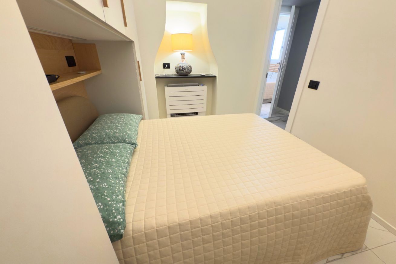 2 chambres, fer et planche à repasser