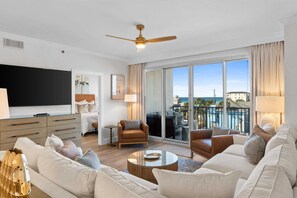 TV - 4 Bedroom/ 3 Bath With Amazing Views, You can Have It All! Modern Condo designed for comfort and Sty (Miramar Beach)