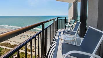 Suite, 1 King-Bett und Schlafsofa, Meerblick | Strand-/Meerblick