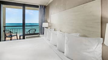 Room, 1 King Bed with Sofa bed, Ocean View (Oceanfront Efficiency King/Sleeper)