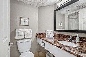 Single Room, 1 King Bed with Sofa bed, Balcony, Ocean View | Bathroom - The Patricia Grand (Myrtle Beach)