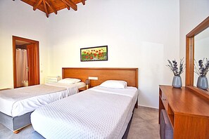 3 habitaciones y caja de seguridad en la habitación 