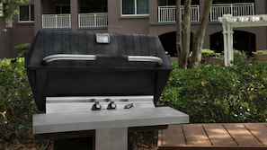 Terrace/patio - Grande Ocean 2BR Courtyard Villa – Bright, Spacious & Close to Hilton Head Beach (Hilton Head Island)