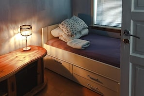 Casa de campo familiar, balcón, vista al jardín