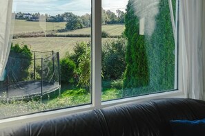 Family Cottage, Balcony, Garden View | Interior - DET HUSET PÅ LANDET (Faerder)