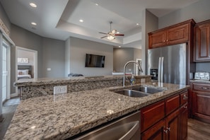 Interior - The Purple House | Sleeps 18 | Redhead Cove · 21MM (Osage Beach)