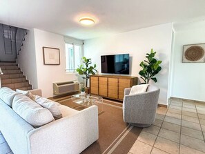 Smart TV - Penthouse with Pool Near El Yunque & Luquillo Beaches (Río Grande)
