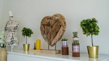 Condo, Balcony, Garden View | Interior detail