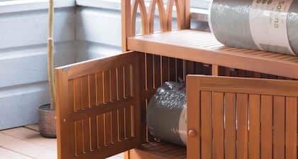 Cliffton House - A Woodland Retreat near French Lick. Hot tub, game room.