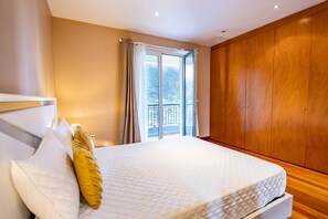 Room - Ricardo's Village by YOUR KEY (Machico)
