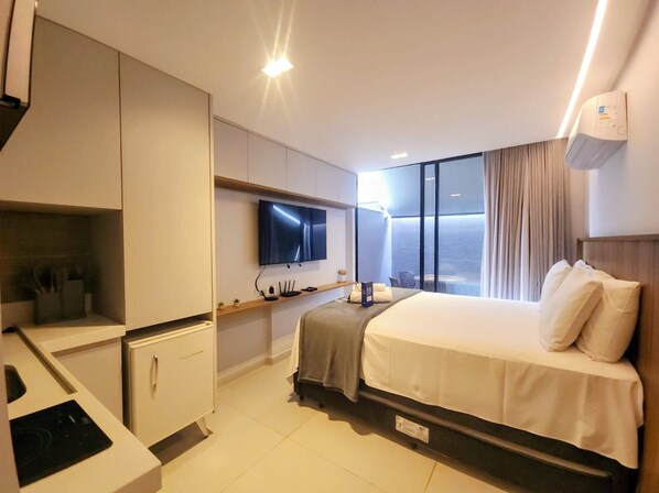 1 bedroom, free WiFi - Oceanfront Studio in Building w/ Pool Bre0116 (João Pessoa)