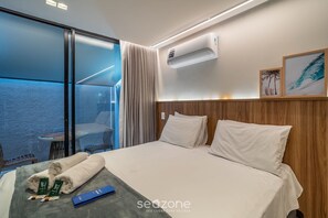 1 bedroom, free WiFi - Oceanfront Studio in Building w/ Pool Bre0116 (João Pessoa)