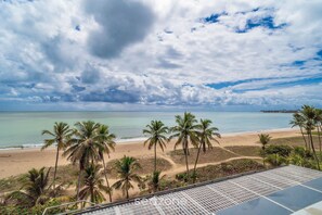 Beach - Oceanfront Studio in Building w/ Pool Bre0116 (João Pessoa)