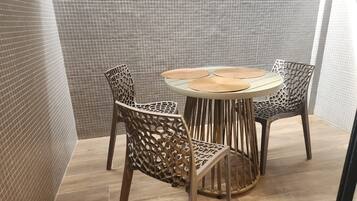 Apartamento básico | Restauración