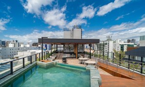 Outdoor pool - Oceanfront Studio in Building w/ Pool Bre0116 (João Pessoa)