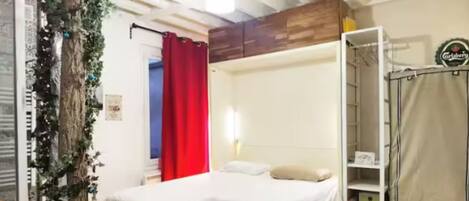 1 chambre, Wi-Fi gratuit, draps fournis