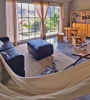 Smart TV - Loft Casa ODA, beautiful mountainfront retreat, quiet luxury (Amatlán de Quetzalcóatl)