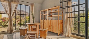 Loft Casa ODA, beautiful mountainfront retreat, quiet luxury