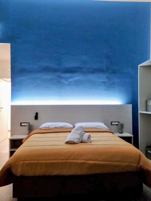 Iron/ironing board, WiFi, bed sheets - Vrbo Property (Napoli)