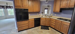 Micro-ondas, fogão, cooktop, lava-louças