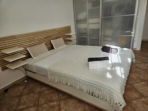 Iron/ironing board, WiFi, bed sheets - The Trullino of Vallegna (Ostuni)
