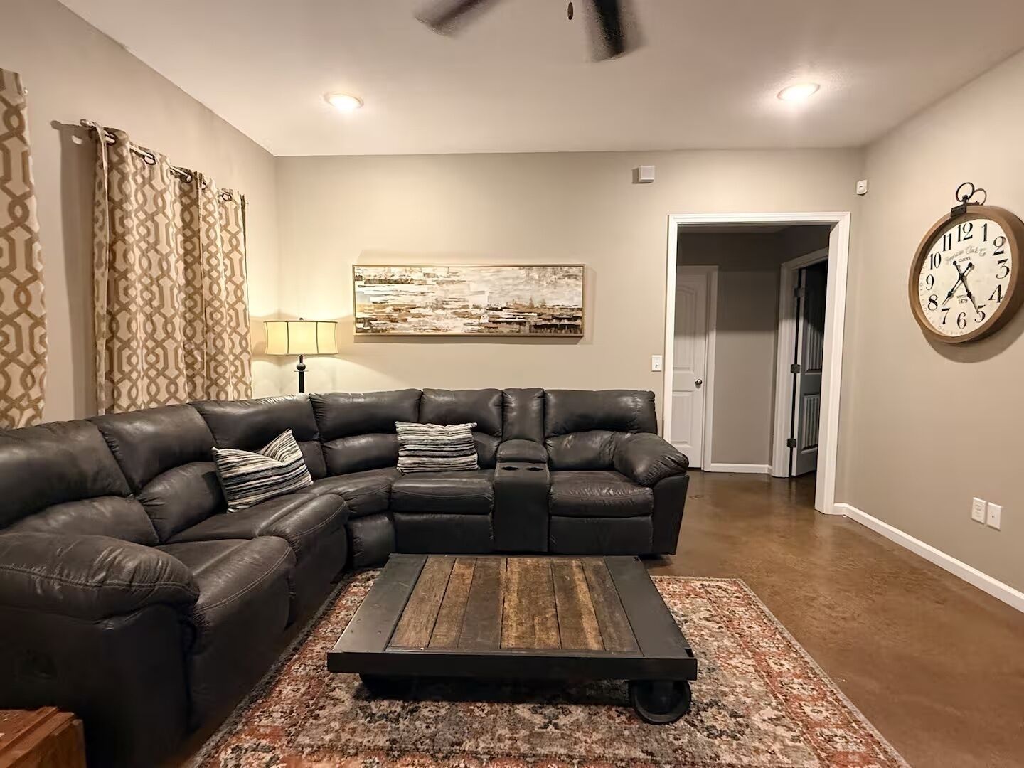 Télévision, cheminée