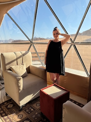 Room, 1 Bedroom, Accessible, Smoking | Living room