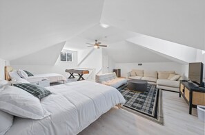 5 habitaciones, tabla de planchar con plancha, wifi y ropa de cama 