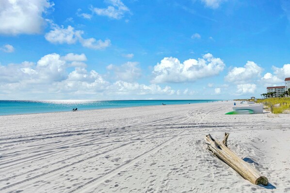 Beach - 🏖️Updated 2 Bedroom-Close To Beach -Sleeps 6🏖️ (Fort Walton Beach)