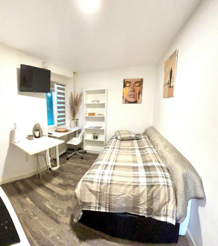 Cosy cocoon ideal border Geneva