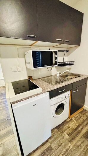 Microondas, horno y parrilla de estufa 