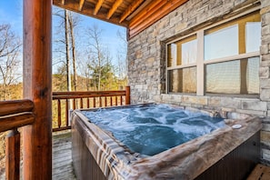 Outdoor spa tub - Majestic View Lodge | Luxury Cabin w/ Golf Simulator, Sauna, Hot Tub & Views (Sevierville)