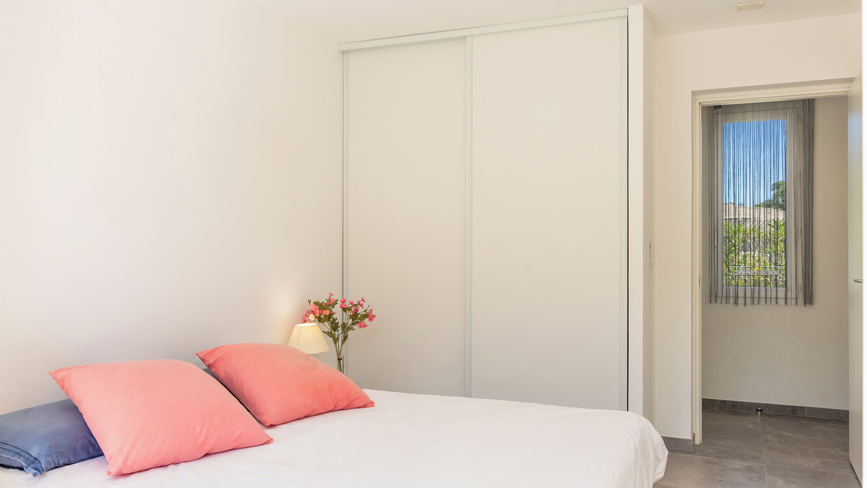 Iron/ironing board, travel cot, WiFi, bed sheets