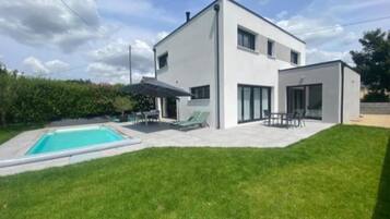 Udendørs pool, opvarmet pool