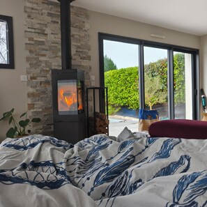 4 chambres, bureau, Wi-Fi gratuit, draps fournis