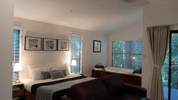 1 bedroom, iron/ironing board, Internet, bed sheets