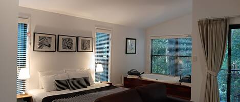 Iron/ironing board, internet, bed sheets