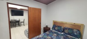 1 Schlafzimmer, Bügeleisen/Bügelbrett, kostenloses WLAN, Bettwäsche