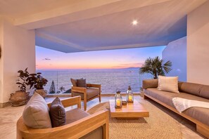 Interior - Stunning Beachfront at Indah (Puerto Vallarta)