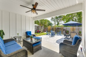 Terrace/patio - Walk to the beach at Jo Jo's Beach Getaway! (Panama City Beach)