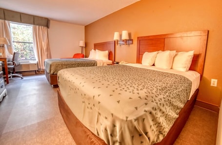 Quadruple Room, 2 Queen Beds, Non Smoking | Desk, laptop workspace, iron/ironing board, free WiFi. Welcome Raleigh Inn