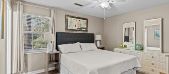 Stowers Hideaway 3-bedroom cottage with AC in welcoming Dothan