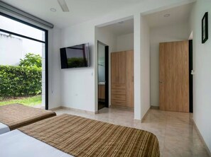 4 bedrooms, WiFi, bed sheets