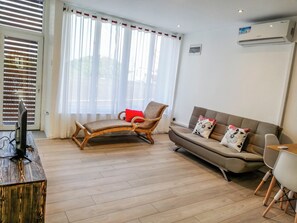 Living area - Rankoth House-A cozy stay for a couple or a single (Colombo)