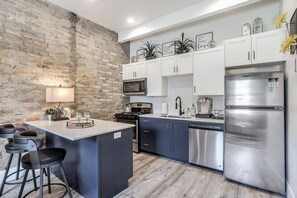 Private kitchen - U1 Spacious Historic Home w/ Porch Sleeps 7 Guests! (Salt Lake City)