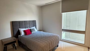 Iron/ironing board, WiFi