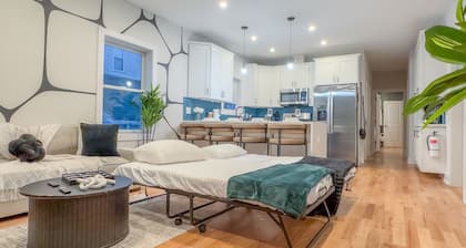 Pristine Pad, Sleep 9, Free driveway park, 20%OFF