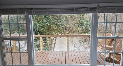 River Views from Bed bungalow in serene Greenville
