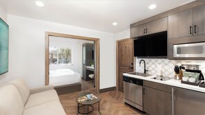 Iron/ironing board, WiFi, bed sheets - Park City, Ski-in, Ski-out, 2-bed 2 bath, Sleeps 8 (Park City)